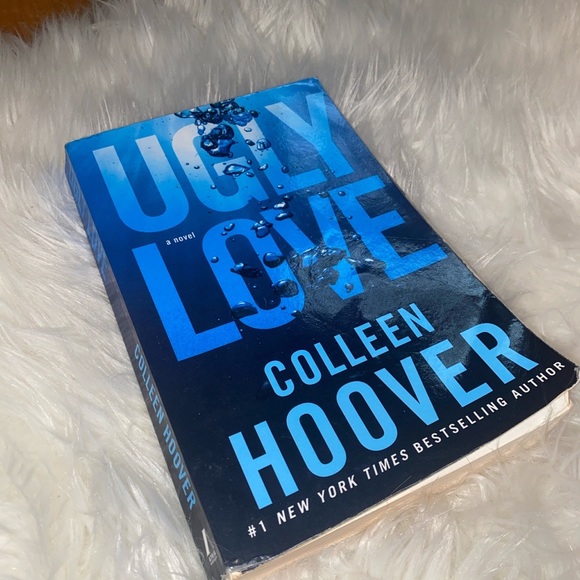 ugly love by Colleen hoover - Picture 4 of 6
